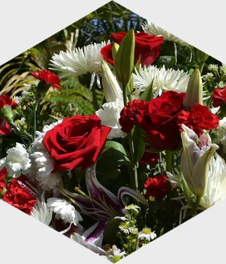 impresa funebre di Calcinaia - composizione floreale - funerale conveniente - allestimenti camere ardenti